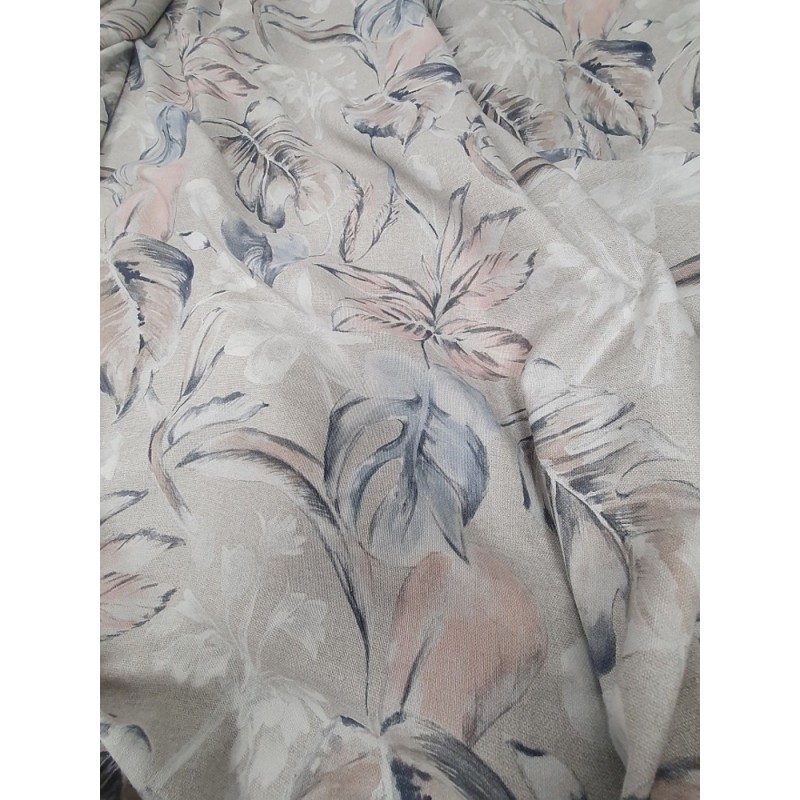 Памучна материя за плътна завеса с пъстри листа в син и светло розов цвят-2