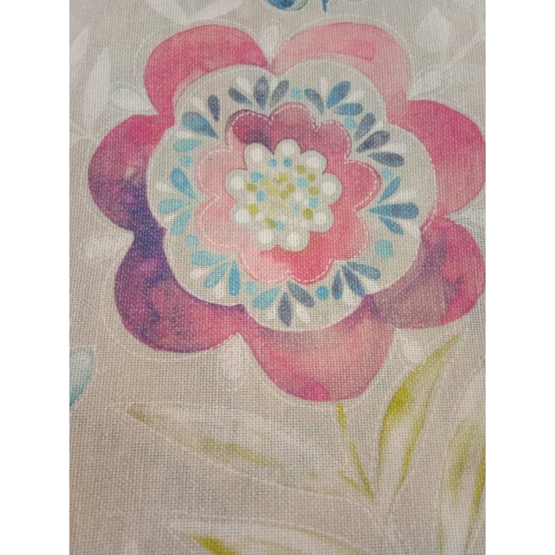 Плътна завеса с принт на ярки цикламени и лилави цветя-2