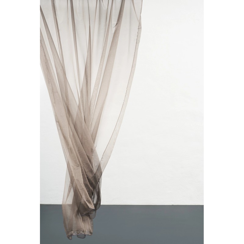 Нежен и ефирен плат за перде в цвят капучино-2