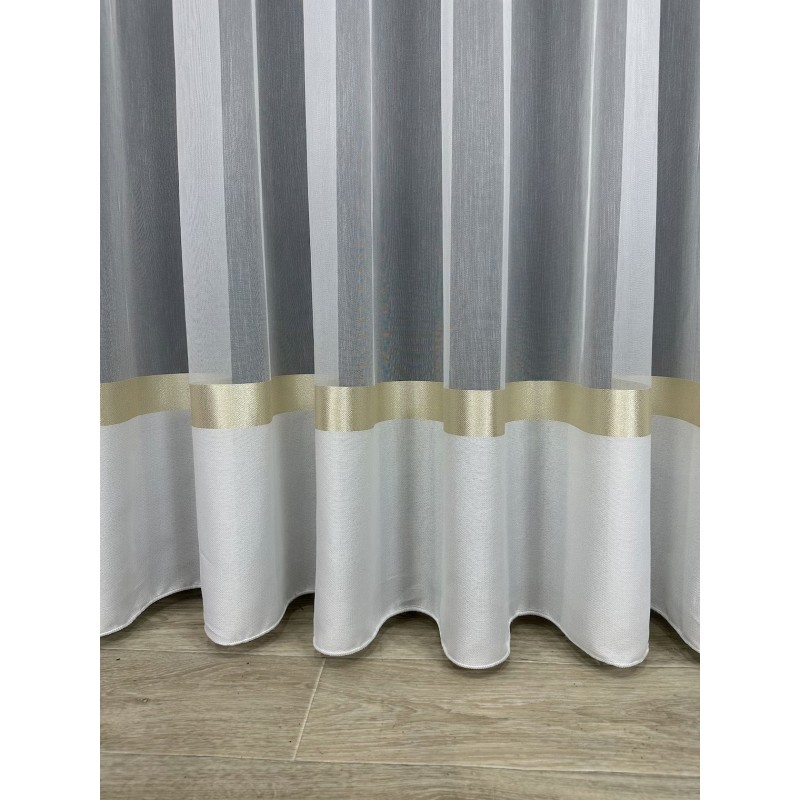 Плат с бордюр и хоризонтална ивица в златист цвят-2