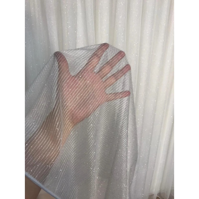 Тънко перде в бял цвят с ламе-3